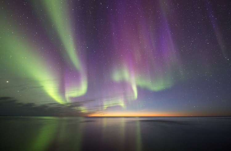 The northern lights (aurora borealis) over Yellowknife