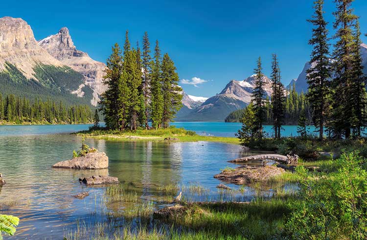 An Adventurer’s Guide to Exploring the Canadian Rockies