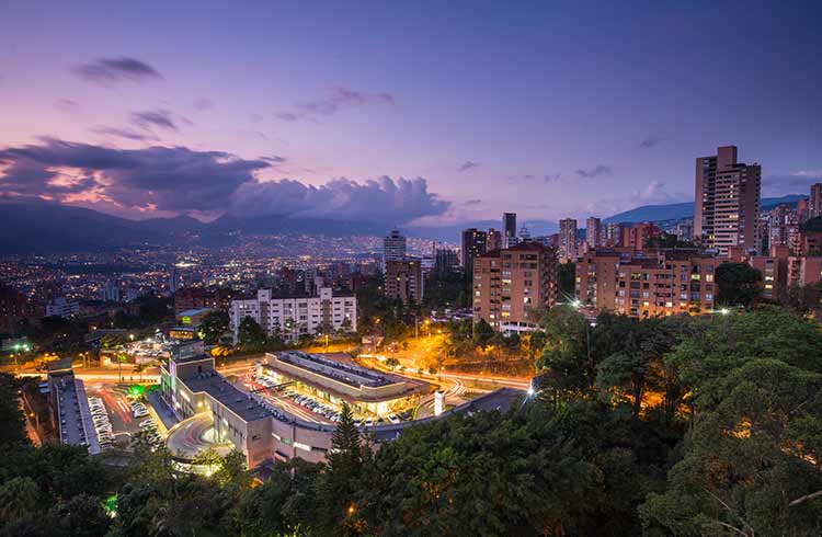 5 Ways to Experience Medellin’s Nightlife Like A Local