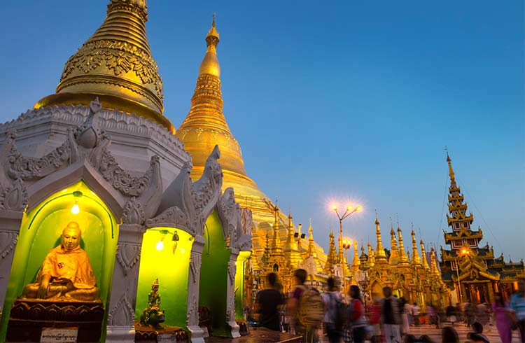 Yangon Like a Local: Pristine Parks & Religious Relics