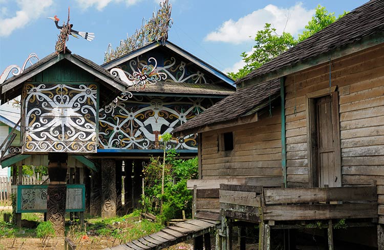 A traditional Dayak village.