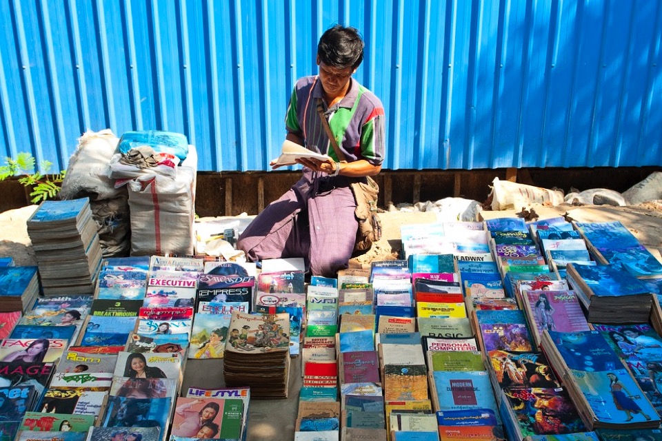 Price of books hero crop