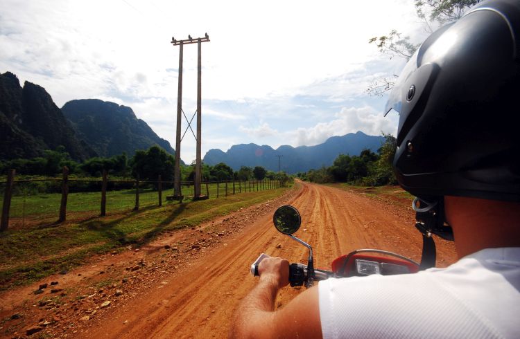 Motorbike Riding When in Laos – How to Do It Safely