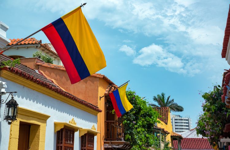 travel alerts colombia