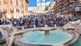 Pickpockets in Italy: Here's How to Avoid Them & Stay Safe