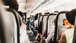 How to Stay Healthy on a Long-haul Flight