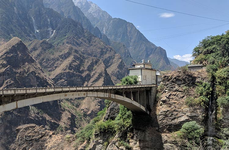 The Joy of Hiking Tiger Leaping Gorge the Wrong Way