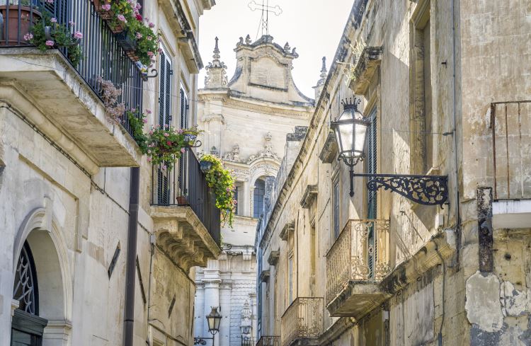 A narrow maze of streets in the old center of Lecce, Italy.