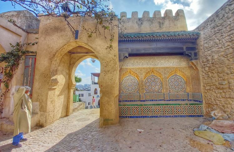 Bab el-Assa (literally the gateway of the stick). one of the entrances to Tangier’s old Kasbah. 