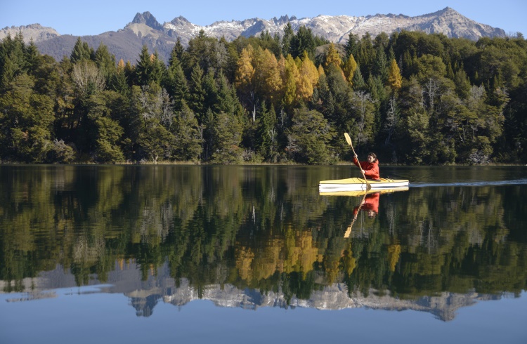 Bạn muốn trải nghiệm thiên nhiên ở Argentina? Vậy thì Lake District thẳng tiến thôi.