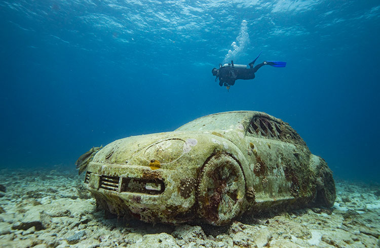 Underwater car sculpture
