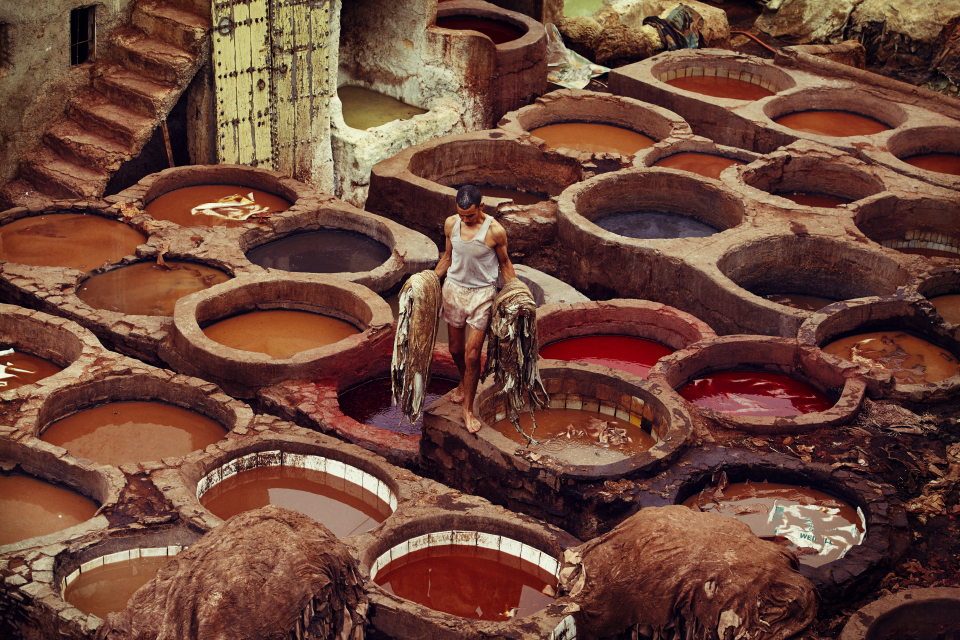 The hides are then placed in dying pits containing natural vegetable dyes, such as poppy flower (red), indigo (blue), henna (orange), cedar wood (brown), mint (green), and saffron (yellow).