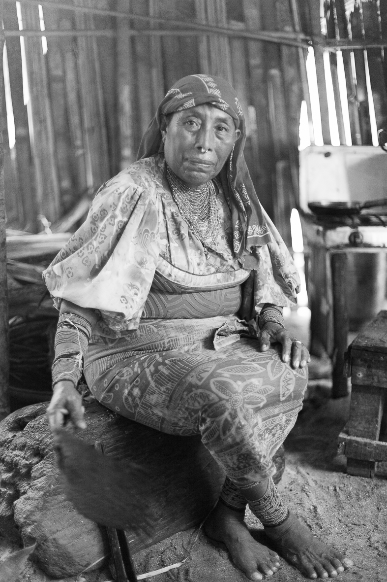 The Guna people are a proudly independent indigenous group, who live in an autonomous region between Panama and Colombia. They live in houses of bamboo or cane, with thatched roofs of palm fronds. Cooking techniques are traditional, with fish and seafood cooked over open fires.