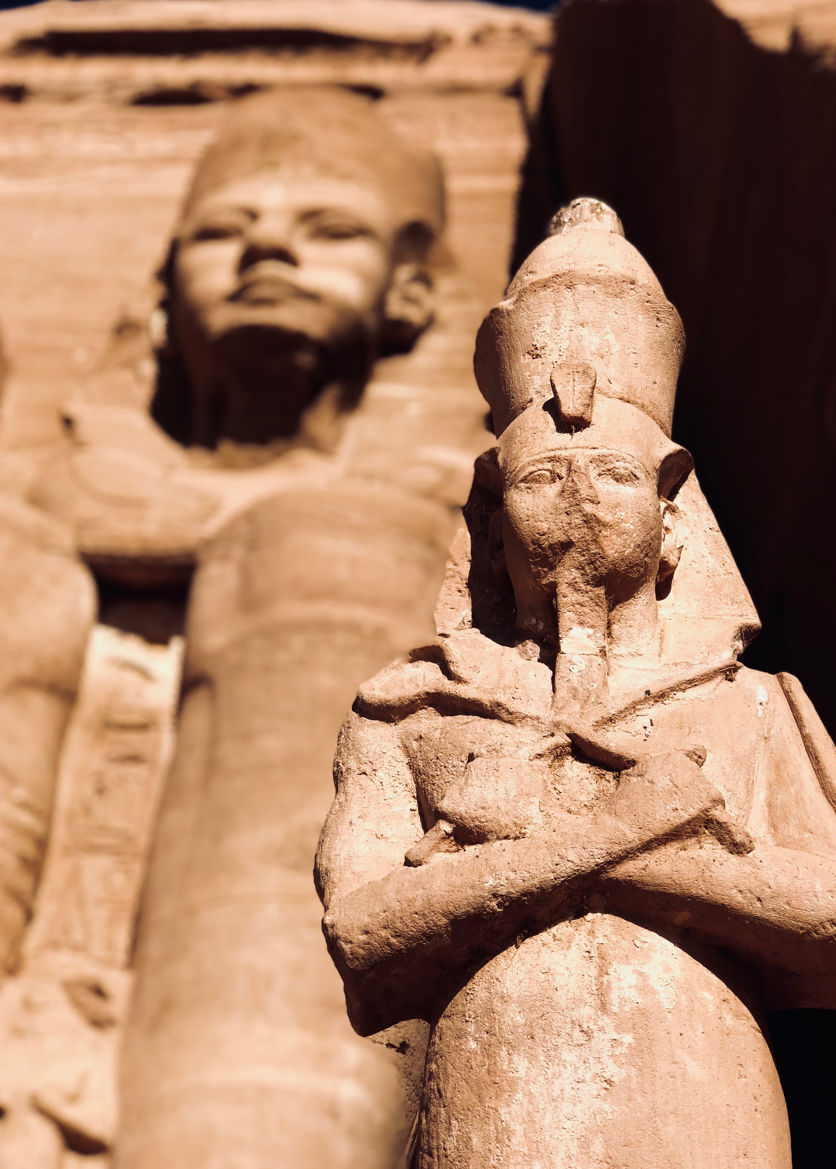 Egypt was home to countless statues and images of the great kings and rulers. But ironically, their wonder and detail rather reflected the unmatched skill of the simple craftsmen who built them.