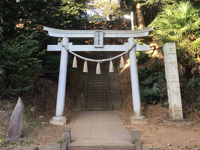 The neighborhood shrine in Chiba. 