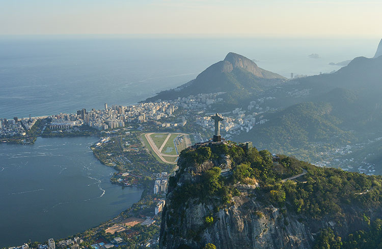 Staying Safe in Rio: 8 Essential Tips for Travelers