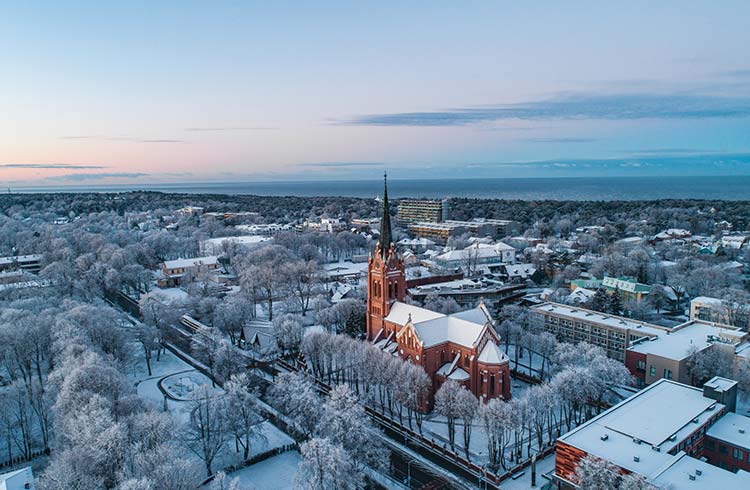Travel Health in Lithuania: Weather and Local Customs