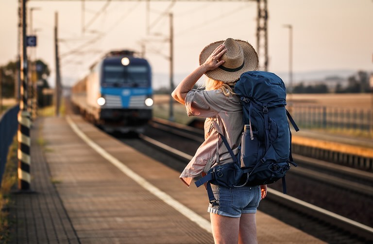 9 Top Travel Safety Tips for Solo Female Travelers